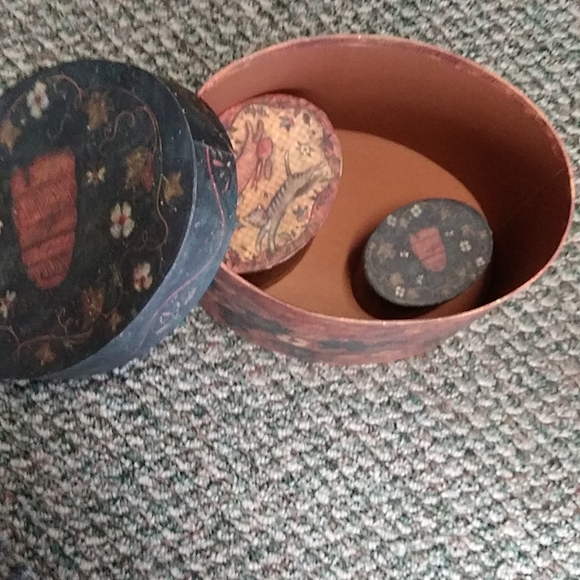 3 vintage boxes - Picture 2 of 6